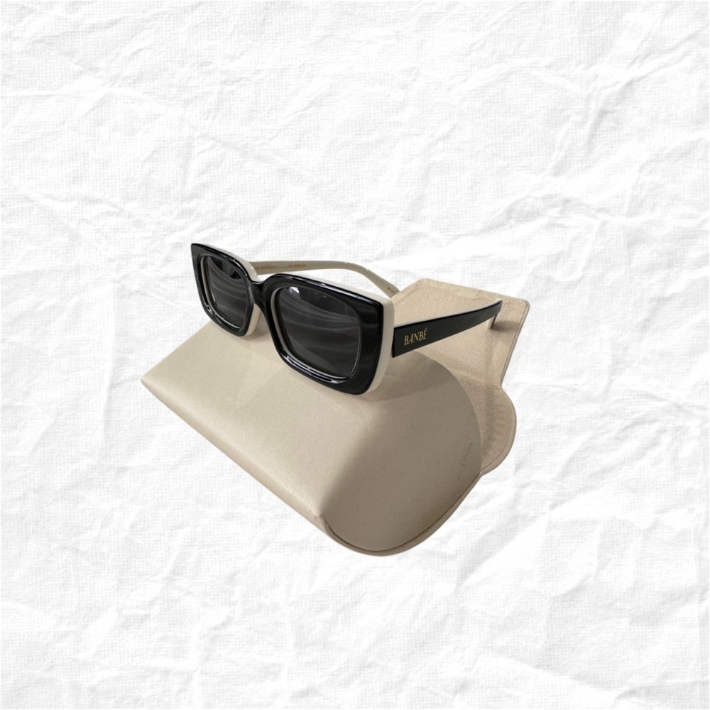 Banbe Sunglasses Black & White Square